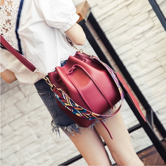 🔄🆕 SAO PAULO Drawstring Bucket Bag - Picture 4 of 6